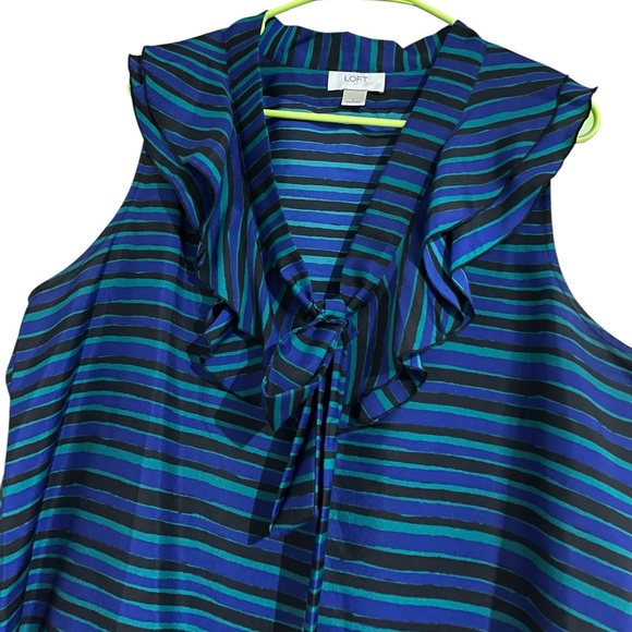 Loft Women’s Green Multi Stripes and Ruffles Sleeveless Summer Top Sz-L - Picture 2 of 5